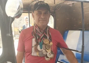 حكاية بطل مصر سواق التوكتوك