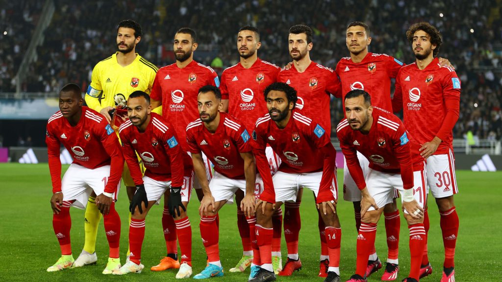 نجم منتخب مصر الأسبق يعلن صفقات الأهلي للموسم الجديد 2 صفقات الأهلي