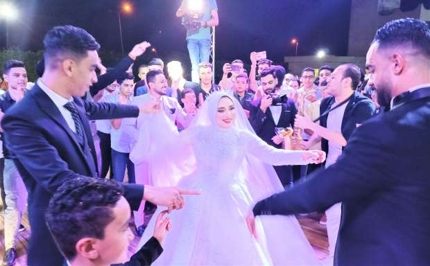 حكاية العروسة تريند جوجل التي قلبت السوشيال ميديا تزوجت بدون قائمة 1 عروسة من يؤتمن على العرض