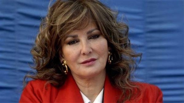 خبر مؤسف وحزين عن أثار الحكيم ونقيب الفنانين ينعيها 2 وفاة شقيقة أثار الحكيم