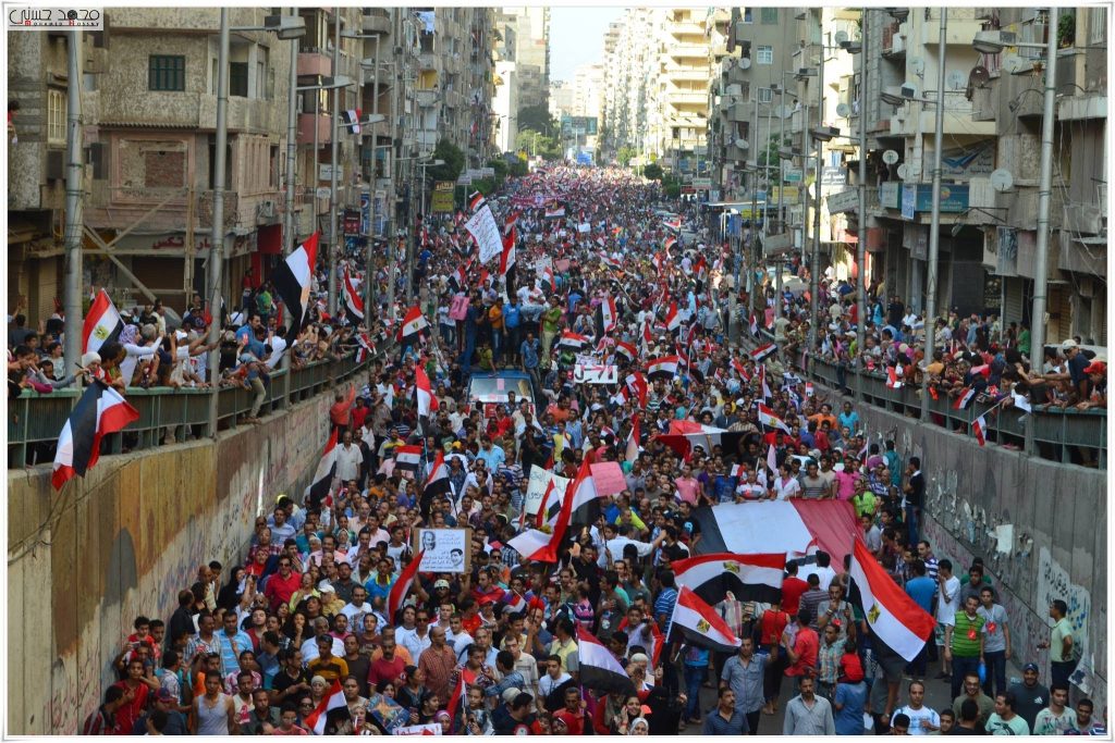 الرئيس السيسي يعلن عن مفاجآت تخص الثورة خلال 10 سنوات 3 الرئيس السيسي خلال كلمته