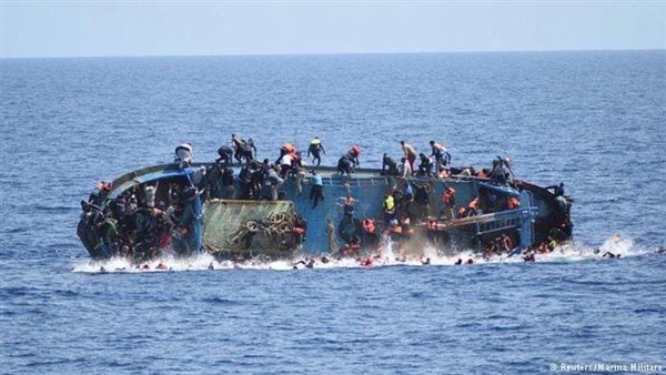 اليونان تعلن أعداد الناجين المصريين من غرق القارب بالسواحل اليونانية 2 غرق سفينة في اليونان