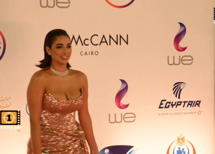 جوري بكر وانتقاد لاذع من أسعار الساحل المفرطة وتعليق غير متوقع عن الأخلاق 1 جوري بكر وانتقاد لاذع