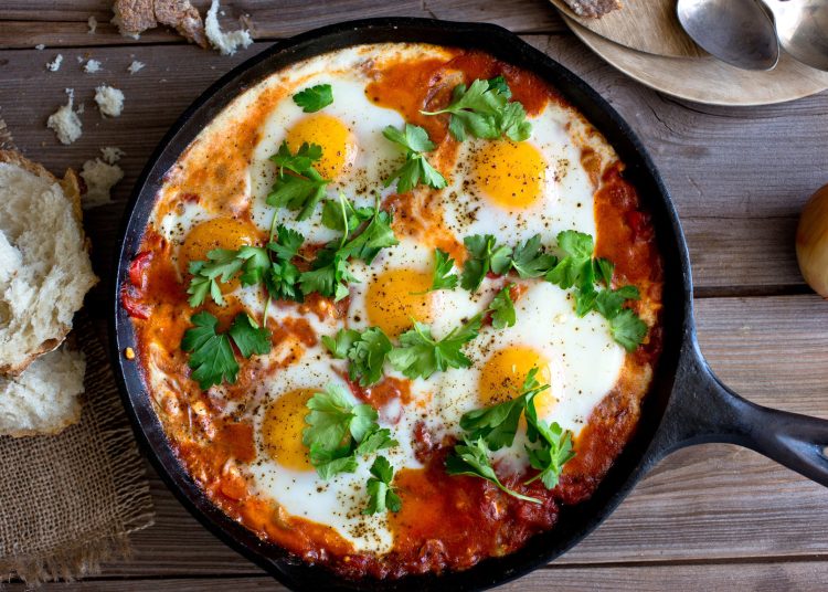 طريقة عمل الشكشوكة سهلة ومغذية ومناسبة لكل الوجبات 1 shakshoka la