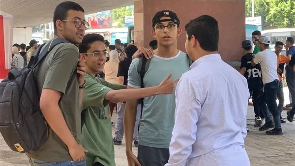 أراء الطلاب في إمتحان الجغرافيا اليوم تباين بين صعب أوي وسهل وصريح 1 أراء الطلاب في إمتحان الجغرافيا
