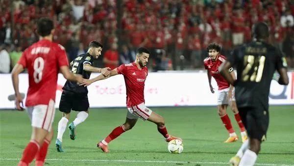 وردنا الان ما يحدث قبل مباراة الأهلي والوداد أمام ملعب محمد الخامس والأمن يتدخل 3 اشتباكات قبل مباراة الأهلي والوداد