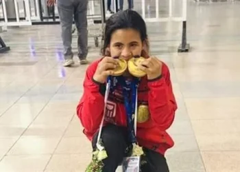 بطلة من ذهب