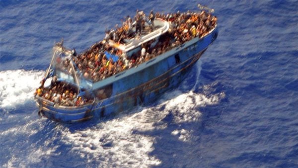 حادثة غرق قارب المهاجرين