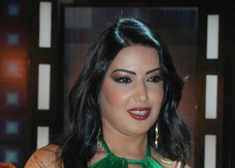 سمية الخشاب تعلن تضامنها مع قضية الطفلة أيسل مش هسكت على اللي حصل 1 سمية الخشاب