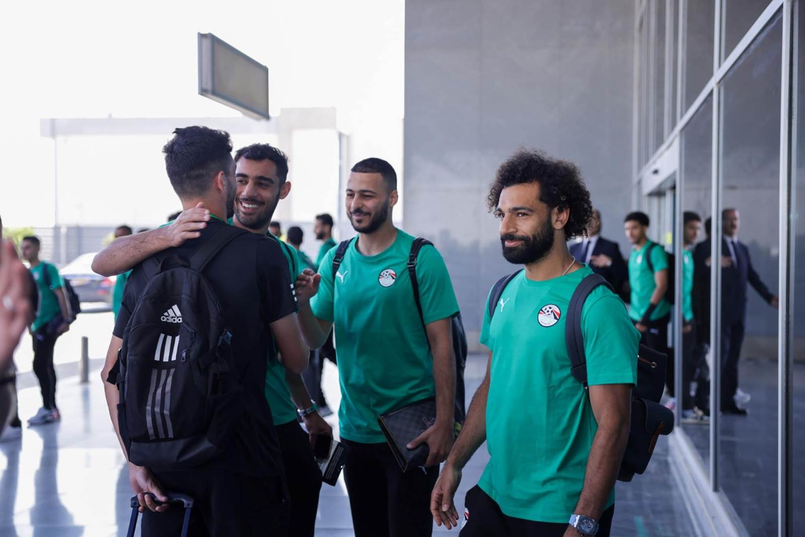 شاهد بالصور مافعله لاعبي الزمالك مع الأهلي بعد أنضمامهم لبعثة المنتخب 3 صلاااااااااااااااااااح 20230612121902