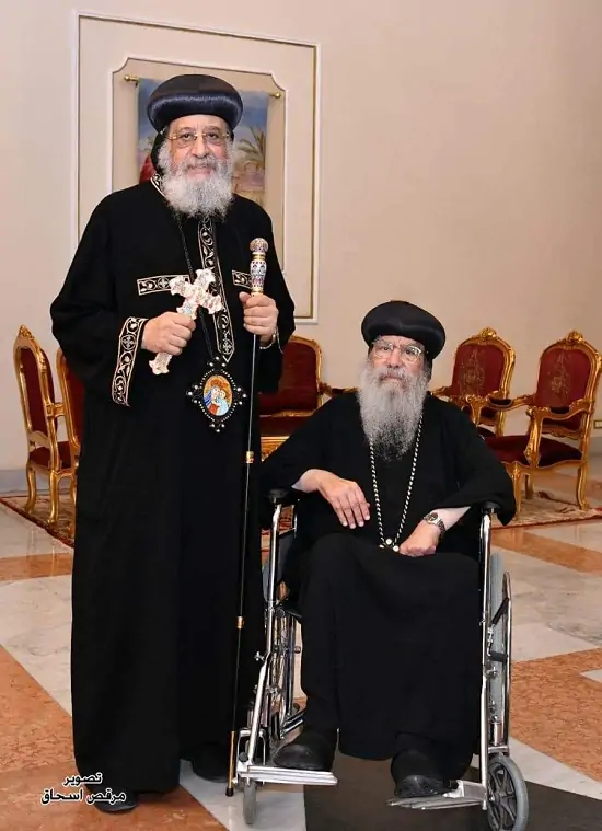 الأنبا باخوميوس يزور البابا تواضروس بالمقر البابوى بالعباسية لهذا السبب 2 الأنبا باخوميوس يزور البابا تواضروس