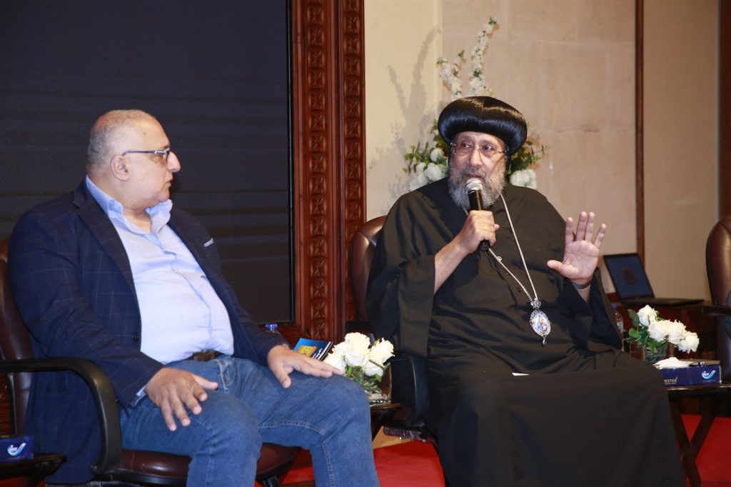 بعد رفض مقابلة الكونجرس الأنبا أرميا يوضح تفاصيل لقاء صفوت الشريف بالبابا شنودة 4 الأنبا أرميا يكشف لقاء صفوت الشريف بالبابا شنودة