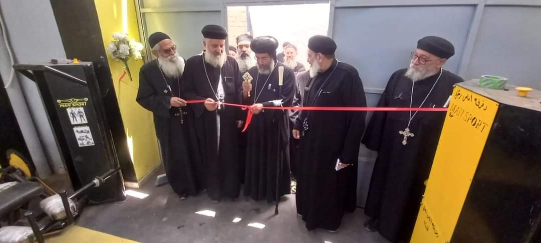 الأنبا صليب أسقف ميت غمر يدشن أواني المذبح ويجتمع بالكهنة 3 الأنبا صليب أسقف ميت غمر