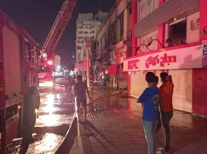 الإسكندرية تتوهج حريق مدمّر يلتهم مطاعم ومحالٍ شهيرة بمحطة الرمل 1 كارثة في الإسكندرية