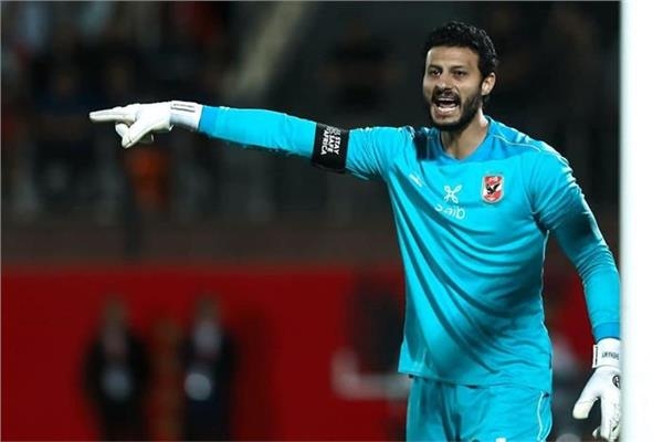 محمد الشناوي رحلة تحول مثيرة من الصفوف إلى الأضواء في النصر السعودي 1 الشناوي