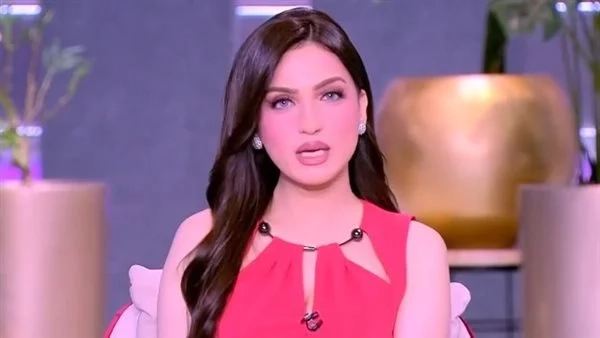 تصريح غريب من ياسمين عز تعلن إجازتها لشهر كامل 1 ياسمين عز تعلن إجازتها لشهر