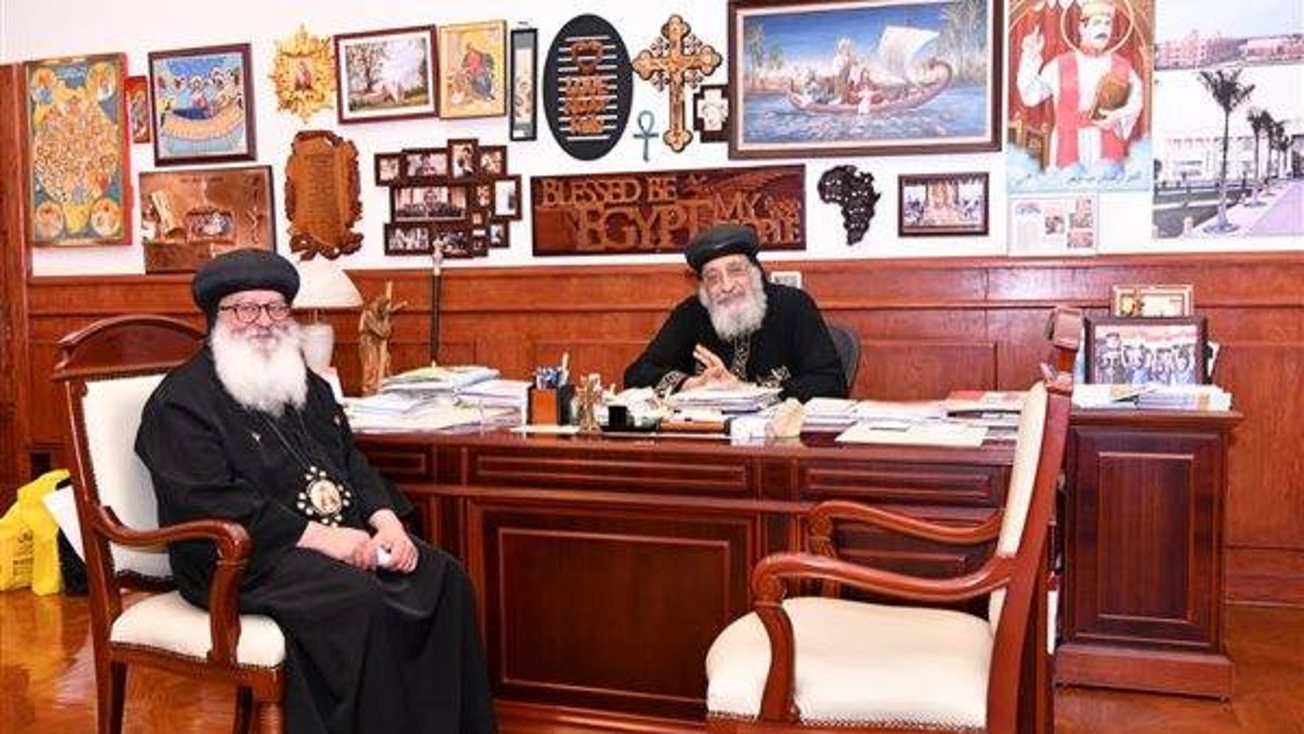 الأنبا جيوفانى يكشف تفاصيل زيارة البابا وتاريخ الخدمة بالمجر 3 الأنبا جيوفانى عن زيارة البابا إلى المجر