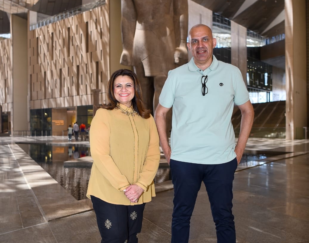 لقاء وزيرة الهجرة مع جون المصري أبرز المؤثرين المصريين بالخارج 2 لقاء وزيرة الهجرة مع جون المصري