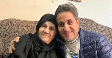 وداع مؤثر لوالدة أحمد شيبة 