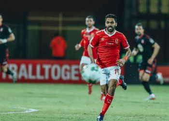 رسالة غامضة من حسين الشحات بعد تطورات أزمته مع اللاعب الشيبي