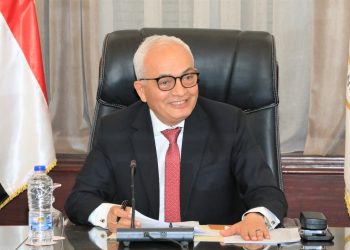 طلب هام من وزير التعليم بشان المدارس الخاصة ويوعدهم بهذا الامر