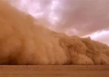 عواصف مفاجئة تجتاح مناطق مصر