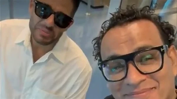 محمود الليثي يرسم لوحة المدح حماقي العالمي الأسطورة بعالم الفن 1 محمود الليثي يرسم لوحة المدح