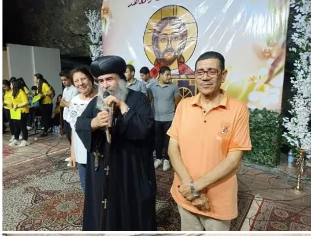 بالصور أستقبال الأنبا يؤانس لـ عادل فايز صاحب معجزة العذراء 3 معجزة عادل فايز