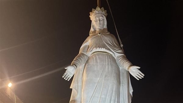 بالصور أكبر تماثيل السيدة العذراء مريم يوجد في مصر بتقرير أمريكى 2 أكبر تماثيل السيدة العذراء