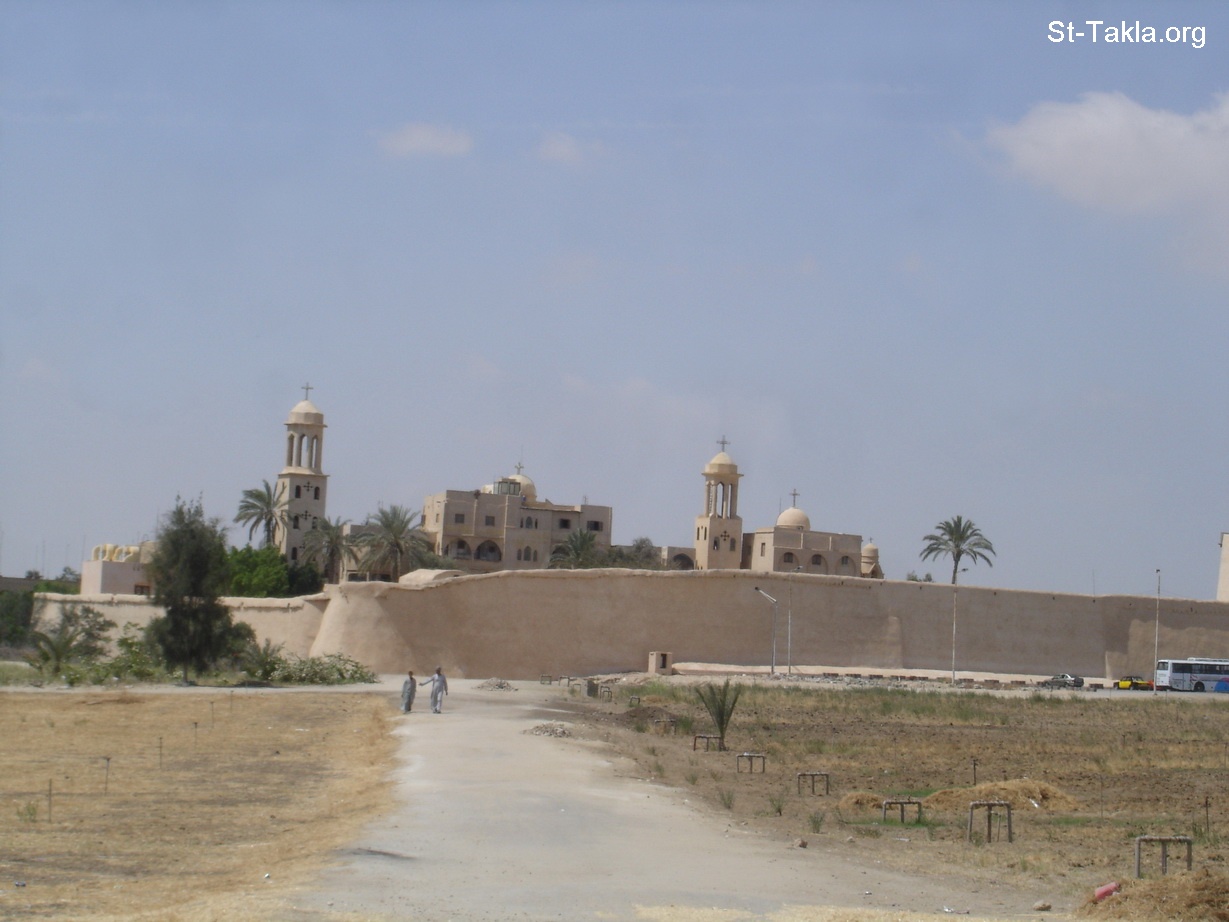 معلومات عن دير العذراء مريم السريان بوادى النطرون أقدم أديرة الأرثوذكسية 4 دير العذراء مريم السريان بوادى النطرون