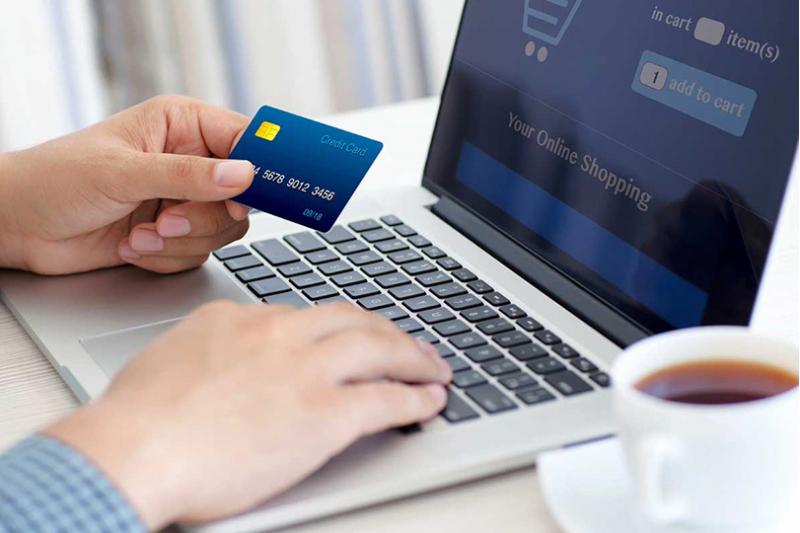 متشلش الهم خدمات مصرفية تعمل في اجازة المولد رغم عطلة البنوك 4 خدمات -مصرفية- تعمل -في -الاجازة