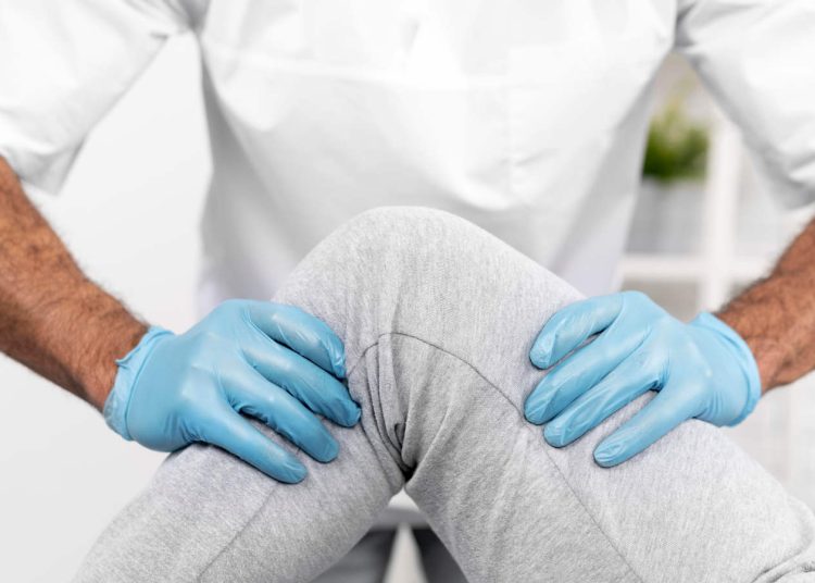 مفاجاة صادمه فى اختطاف طبيب علاج طبيعي ابن وزير صحة سابق 1 سامي سعد يحذر طلاب الثانوية