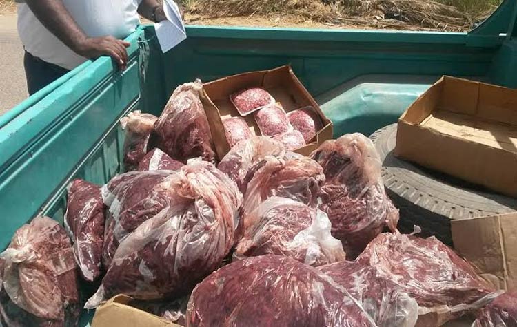 بالتفاصيل ضبط لحوم ودواجن فاسدة والنيابة تحقق 4 بالتفاصيل ضبط لحوم ودواجن فاسدة