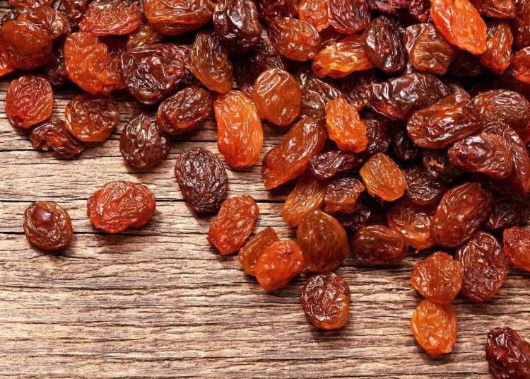 قدمي الزبيب لعائلتك يوميا لن تصدقي فوائده العديدة 1 فوائد الزبيب