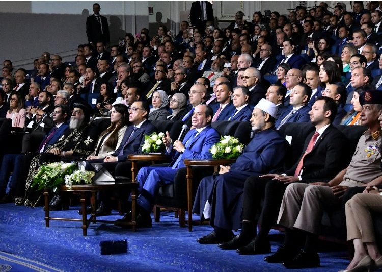 وزير المالية يكشف حجم الخسائر خلال سنتين 1 رسالة هامة من الرئيس السيسي