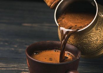 احذر تناول فنجان القهوة في هذا الموعد