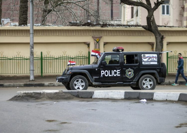 دقائق مرعبة بالشيخ زايد كشف سبب إطلاق نار أمام شهير 1 دقائق مرعبة بالشيخ زايد