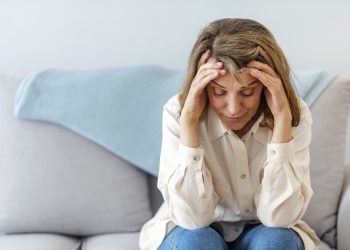 احذري العلامات أعراض سن اليأس متى تبدأ وكم تستمر