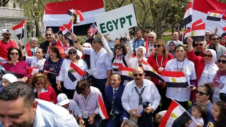لمدة 3 شهور هدية من الحكومة للمصريين بالخارج لتوفير العملة الصعبة 2 هدية من الحكومة للمصريين بالخارج