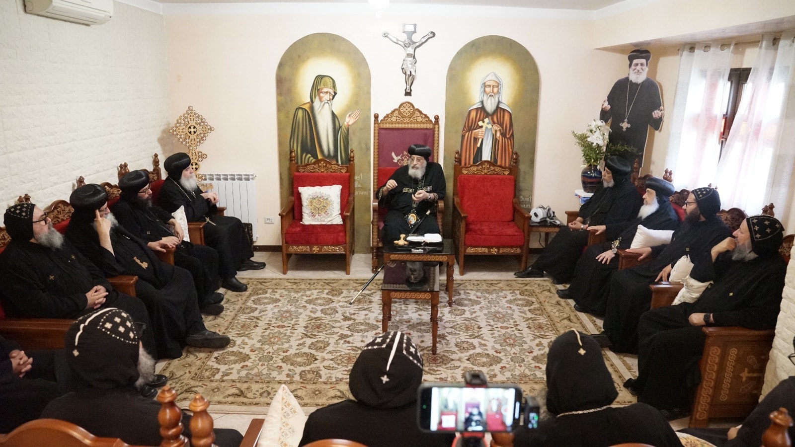 بالصور اهم الأخبار عن البابا تواضروس الثاني من دير الأنبا شنودة بميلانو 6 345559201 789167012567126 4796751105152949976 n 451
