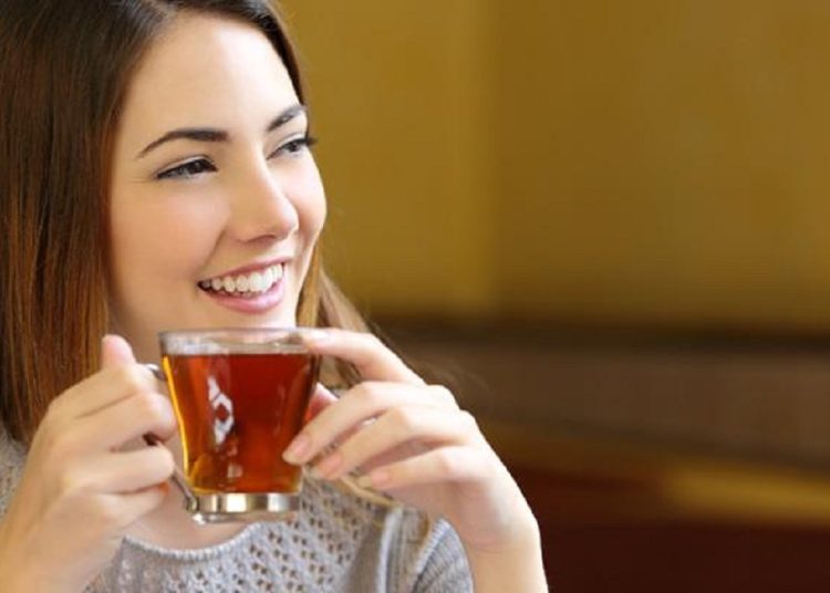 فوائد الشاي المخفية تعرف عليها في يومه العالمي 1 اضرر الشاي و القهوة بعد الاكل