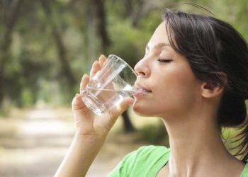 شرب الماء بكميات قليلة في الشتاء هل يسبب حصوات الكلى تفاصيل  غير متوقعة