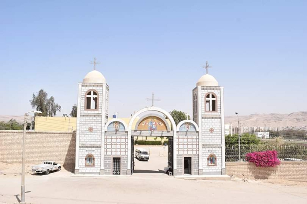 الكنيسة عن وصية السيد المسيح من لطمك على خدك ليس معناها عدم الدفاع عن النفس 3 348223362 1037697420541898 6620654874558679687 n 6