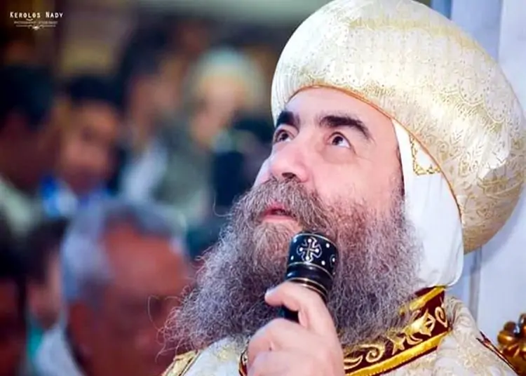 كلمة نيافة الأنبا يؤانس من جنازة القمص سمعان إبراهيم 1 anba yo2anss