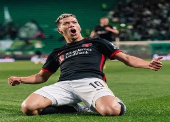 رد فعل مثير للجدل من إمام عاشور بعد فوز الزمالك بالكونفدرالية