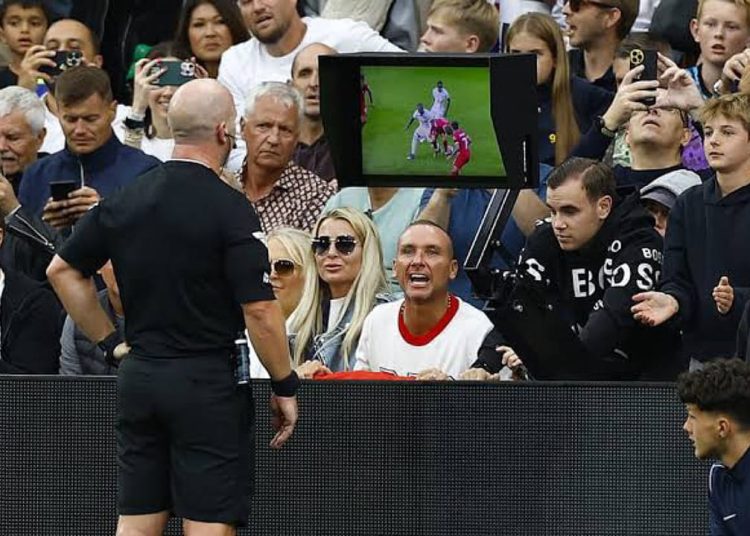 إيقاف حكم الـ VAR بمباراة ليفربول شوف التفاصل 1 إيقاف حكم الـ VAR بمباراة ليفربول
