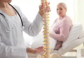 كيفية الوقاية من هشاشة العظام النساء أكثر عرضةً لهذا المرض 4 هشاشة العظام