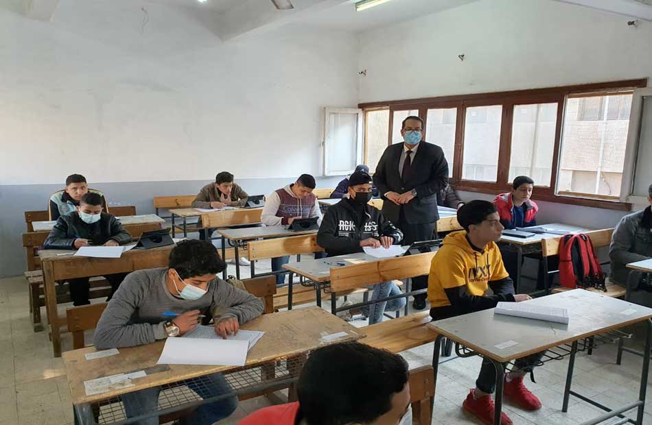 مواصفات إمتحان 1و2 ثانوي التعليم توضح 2 مواصفات إمتحان 1و2 ثانوي