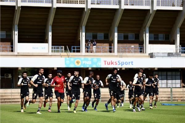 نقل لاعب الأهلي إلى المستشفى بعد الخسارة أمام صن داونز 2 موعد نصف نهائي السوبر الأفريقي