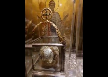 كل ماتريد معرفته عن الشهيد ديمتريوس المفيض الطيب بمناسبة عيده